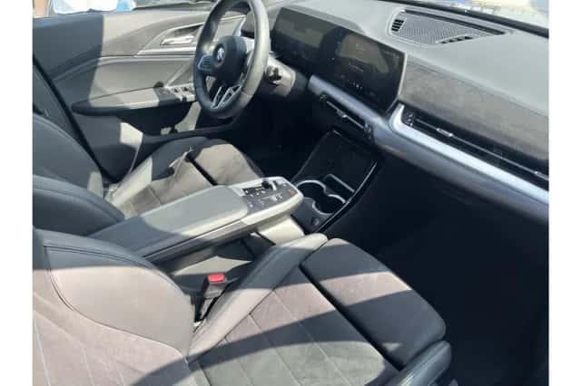 BMW X1 (2025) thumbnail 4