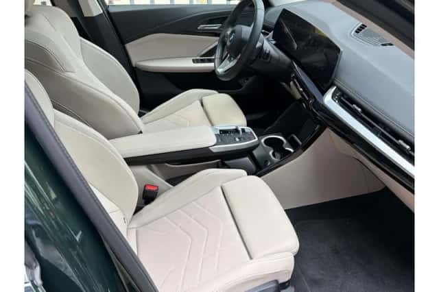 BMW X1 (2025) thumbnail 5