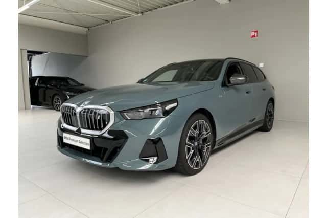BMW i5 (2025) thumbnail 3
