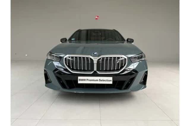 BMW i5 (2025) thumbnail 4