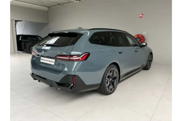 BMW i5 (2025) thumbnail 6