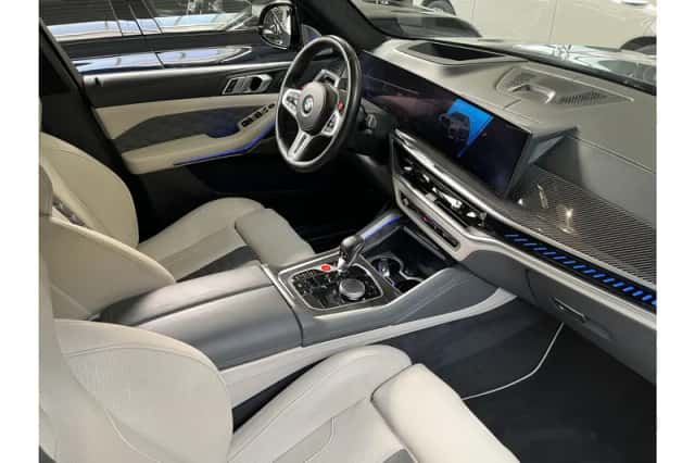 BMW X5 (2024) thumbnail 4