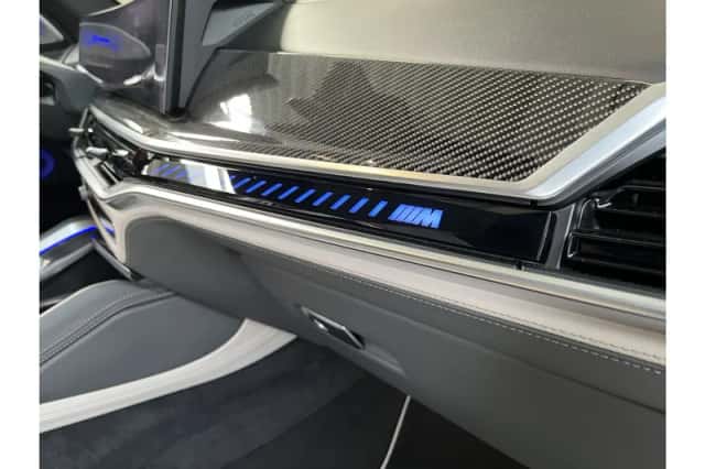BMW X5 (2024) thumbnail 5
