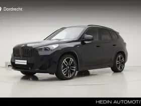 BMW iX1 (2023)