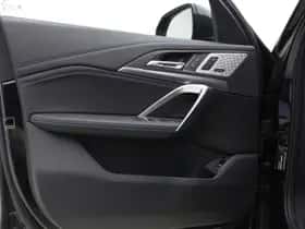 BMW iX1 (2023) thumbnail 13