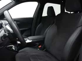 BMW iX1 (2023) thumbnail 16