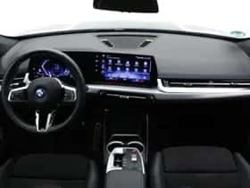 BMW iX1 (2023) thumbnail 26