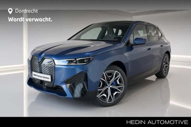 BMW iX (2024) thumbnail 1