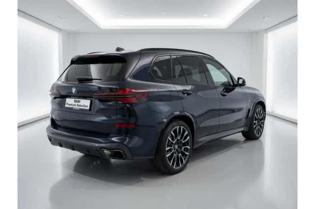 BMW X5 (2024) thumbnail 3