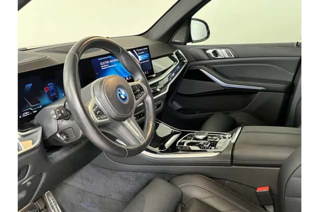 BMW X5 (2024) thumbnail 5