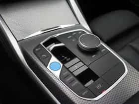 BMW i4 (2023) thumbnail 18