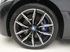 BMW i4 (2023) thumbnail 10
