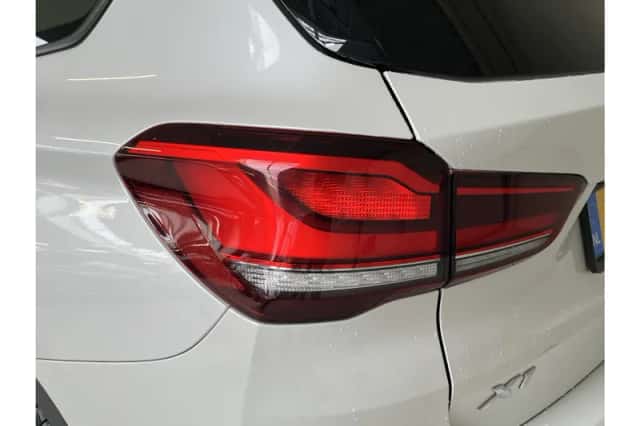 BMW X1 (2019) thumbnail 6