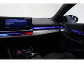 BMW M5 (2025) thumbnail 17