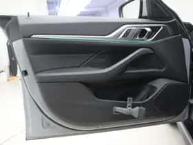 BMW i4 (2022) thumbnail 12