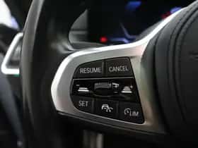 BMW i4 (2022) thumbnail 15