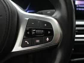 BMW i4 (2022) thumbnail 16