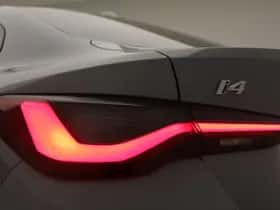 BMW i4 (2022) thumbnail 8