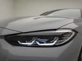 BMW i4 (2022) thumbnail 9