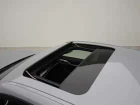 BMW i4 (2022) thumbnail 10
