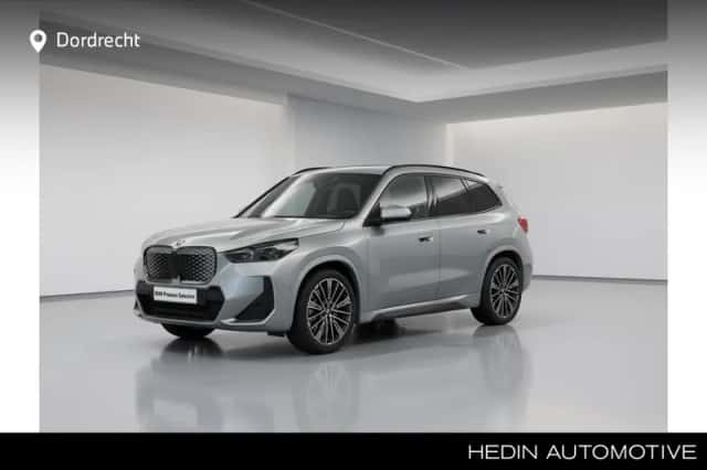 BMW iX1 (2026) thumbnail 1