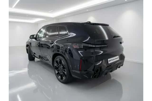 BMW XM (2023) thumbnail 3