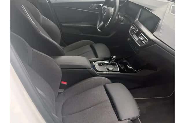 BMW 1-Serie (2022) thumbnail 3