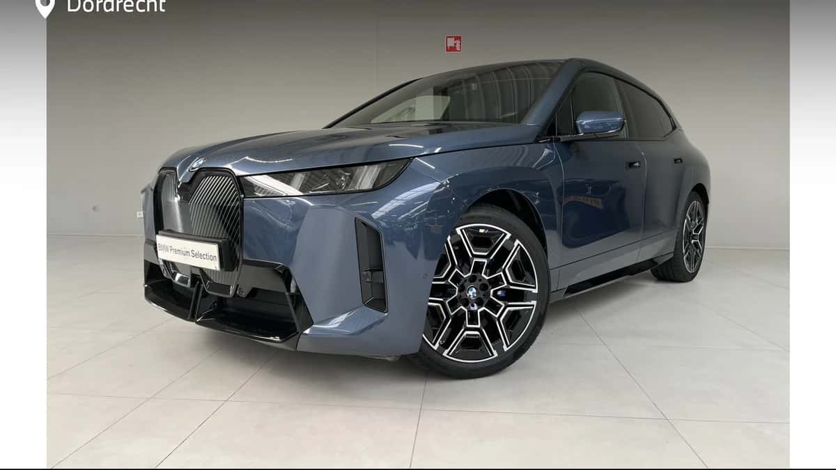 BMW iX (2025) — foto 1