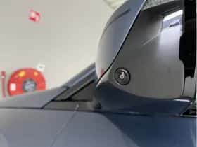 BMW iX (2025) thumbnail 11
