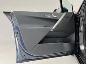 BMW iX (2025) thumbnail 12