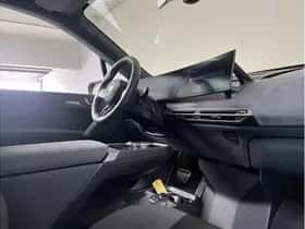 BMW iX (2025) thumbnail 22