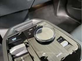 BMW iX (2025) thumbnail 27