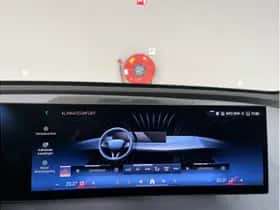 BMW iX (2025) thumbnail 33