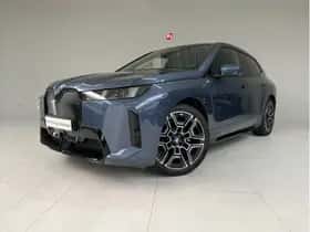 BMW iX (2025) thumbnail 44