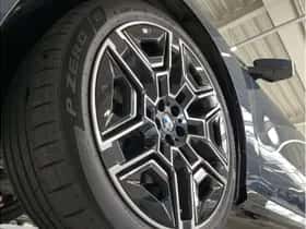 BMW iX (2025) thumbnail 10