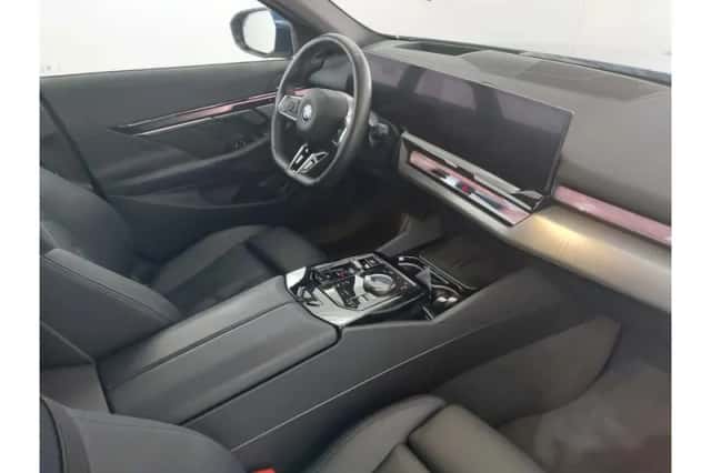 BMW i5 (2024) thumbnail 4