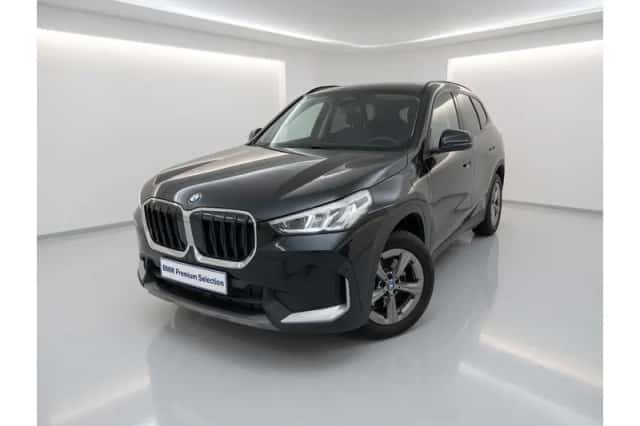 BMW X1 (2023) thumbnail 3