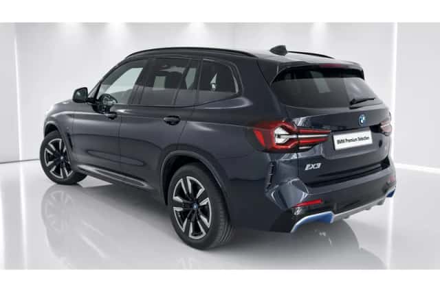 BMW iX3 (2024) thumbnail 3