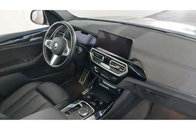 BMW iX3 (2024) thumbnail 6