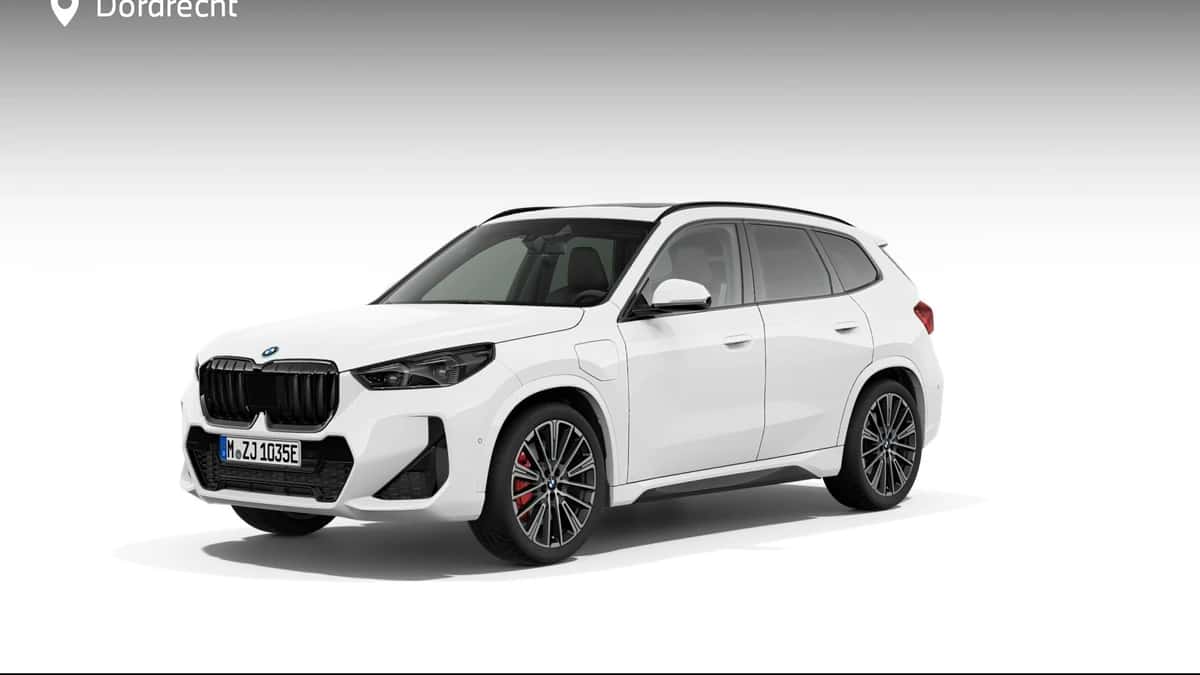 BMW X1 (2026) — foto 1