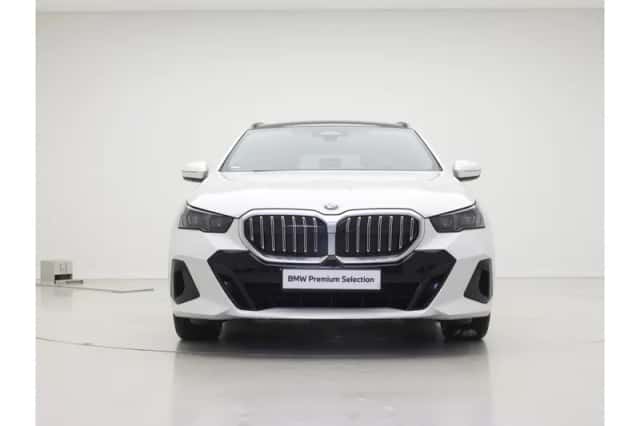BMW 5-Serie (2024) thumbnail 3