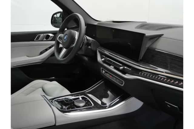 BMW X5 (2025) thumbnail 3