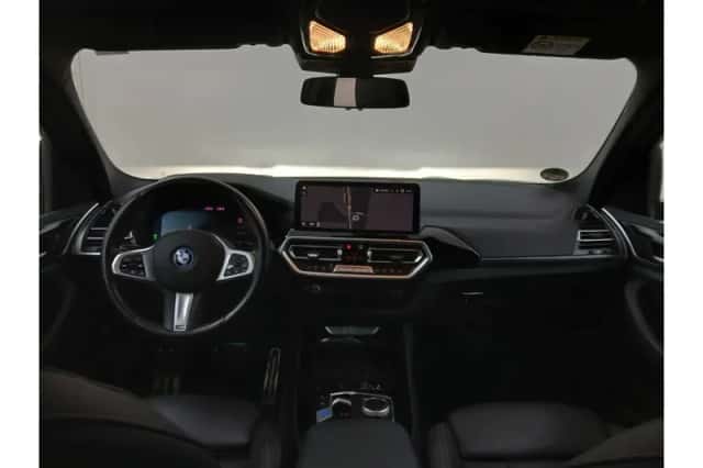 BMW iX3 (2023) thumbnail 6