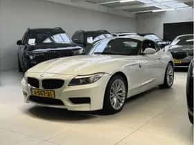 BMW Z4 (2011) thumbnail 3