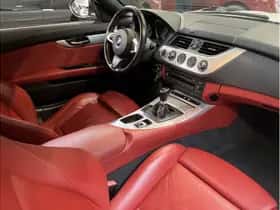 BMW Z4 (2011) thumbnail 7