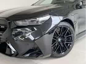 BMW M5 (2025) thumbnail 2