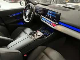 BMW M5 (2025) thumbnail 5