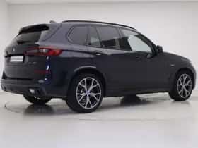 BMW X5 (2023) thumbnail 2