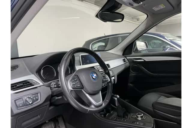 BMW X1 (2022) thumbnail 4
