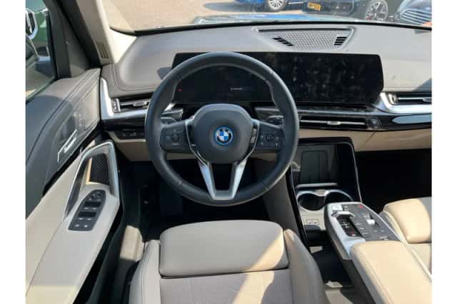 BMW X1 (2025) thumbnail 5